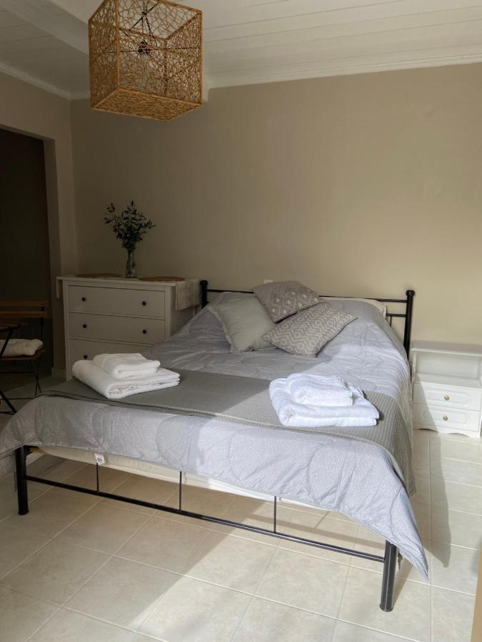 Pepper Tree Apartman Aegina Kültér fotó